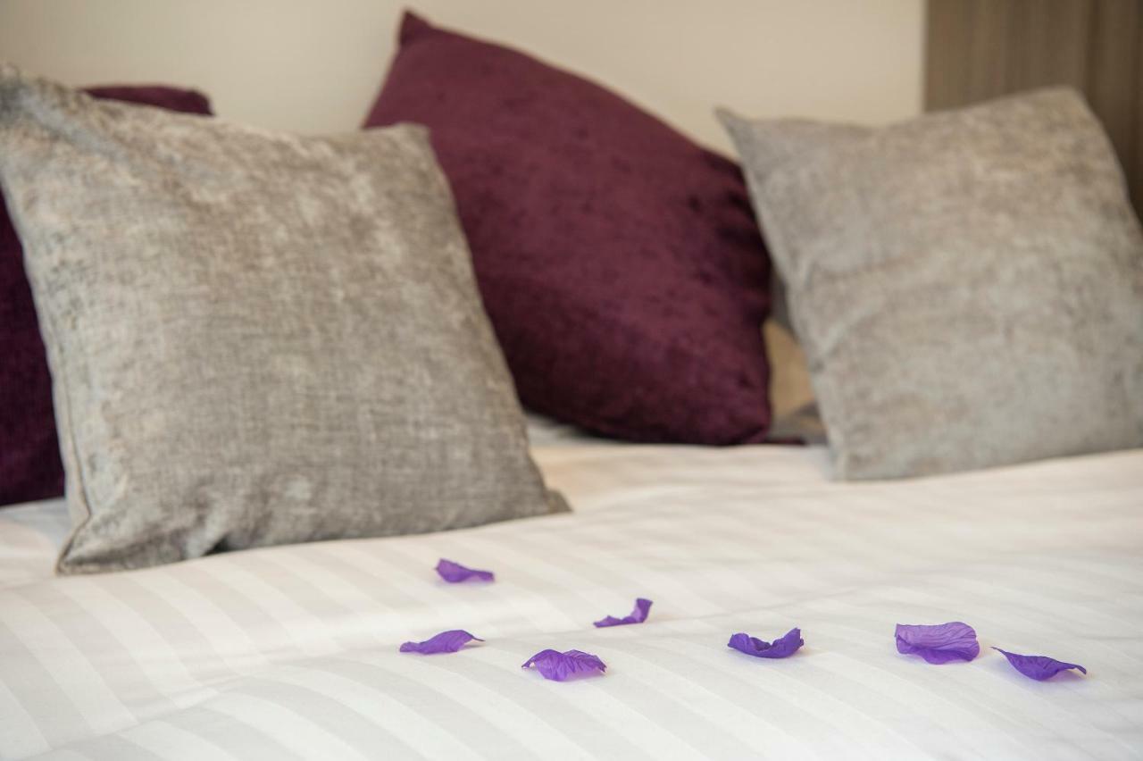 Chocolets - The Quality Suite York Extérieur photo